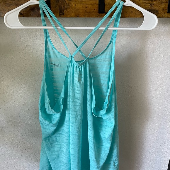 Nike Dri-Fit tank - Picture 3 of 3